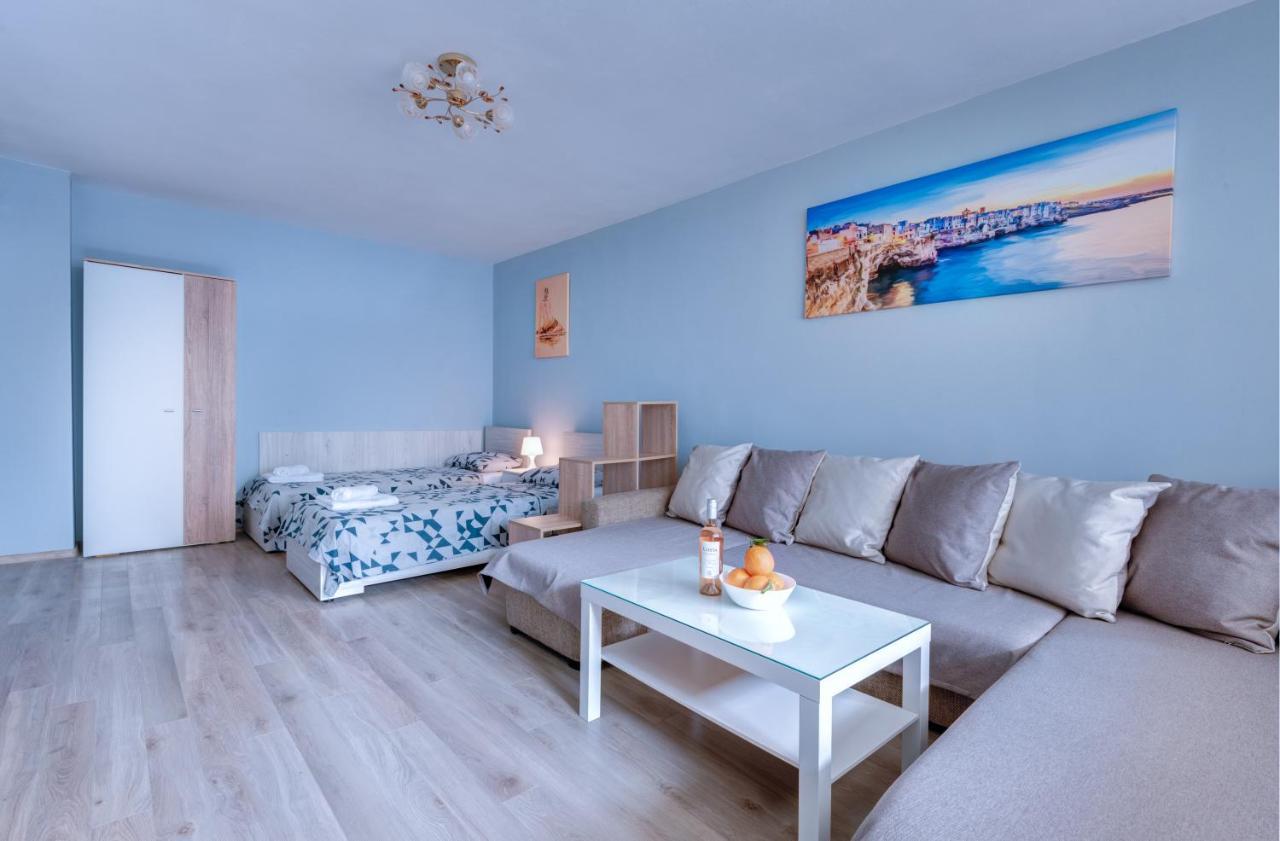 Daisy - 3 Room And Kitchen Apartment In Lazur Burgas Exterior photo