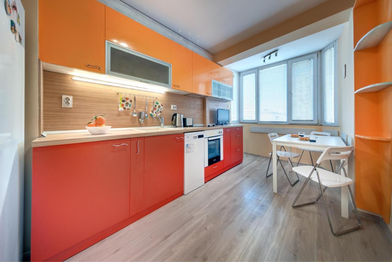 Daisy - 3 Room And Kitchen Apartment In Lazur Burgas Exterior photo
